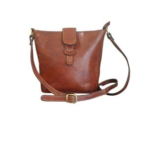 Vintage Brown Leather Crossbody Bucket Bag with Adjustable Strap